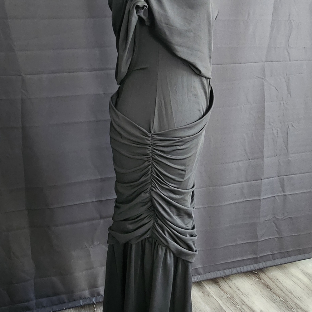 Chic Black Ruched Gown - Picture 4 of 7